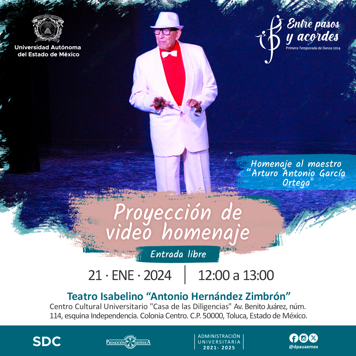 Proyección de video homenaje